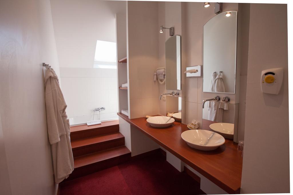 Chateau De Bellefontaine - Teritoria 4*