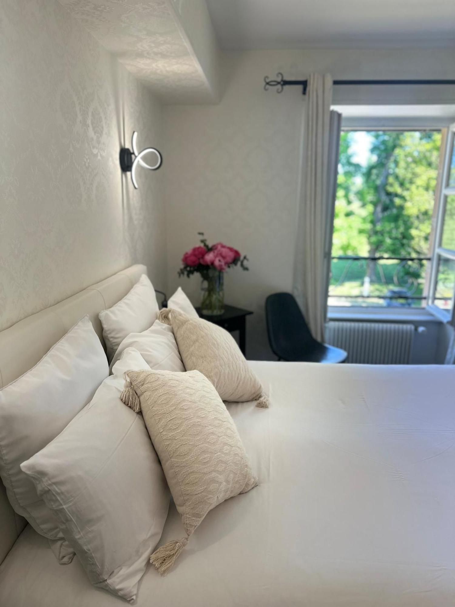 Chateau De Bellefontaine - Teritoria 4*
