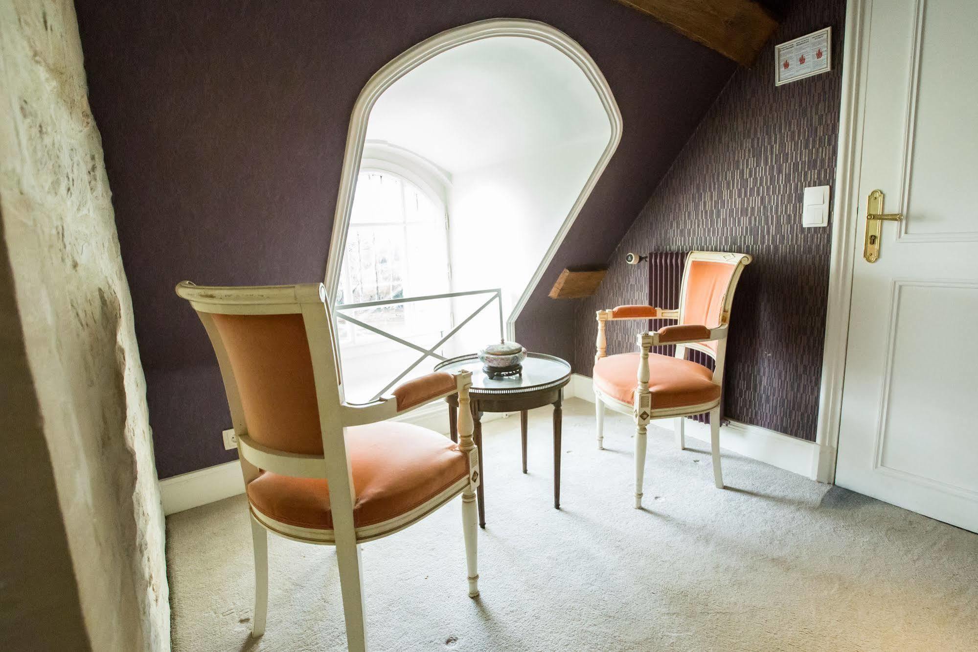 Chateau De Bellefontaine - Teritoria 4*