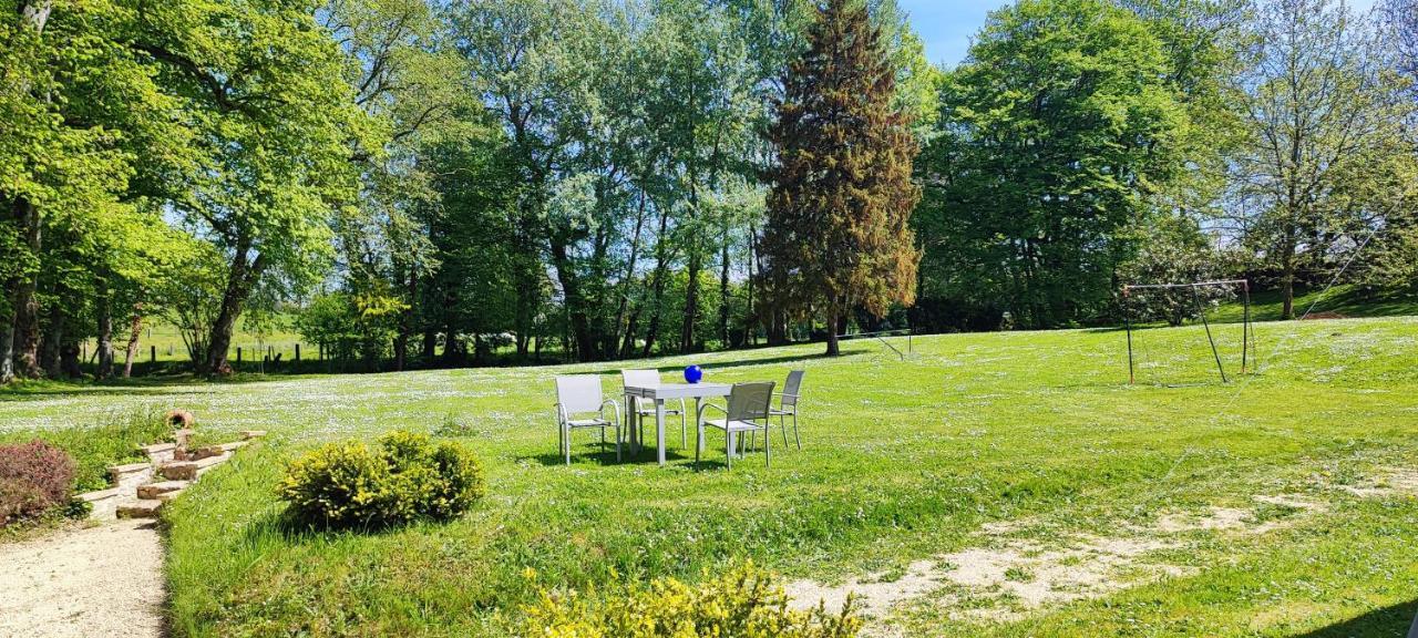 Chateau De Bellefontaine - Teritoria 4*