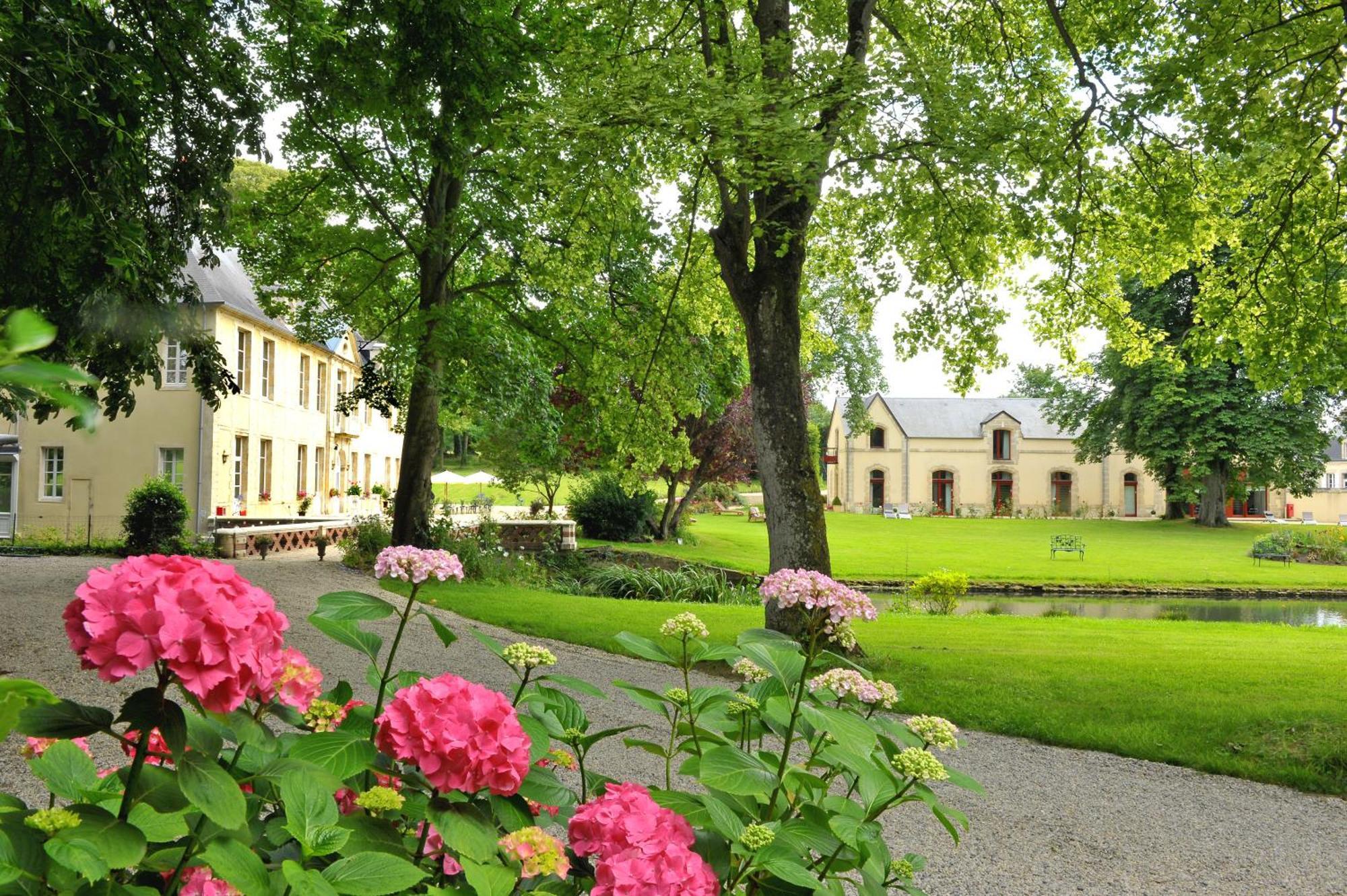Hotel Chateau De Bellefontaine - Teritoria