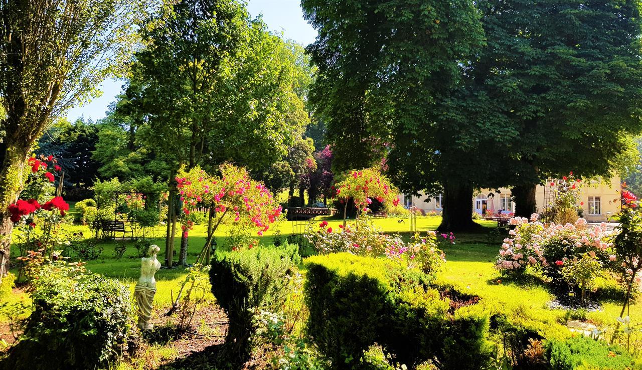 Chateau De Bellefontaine - Teritoria 4*
