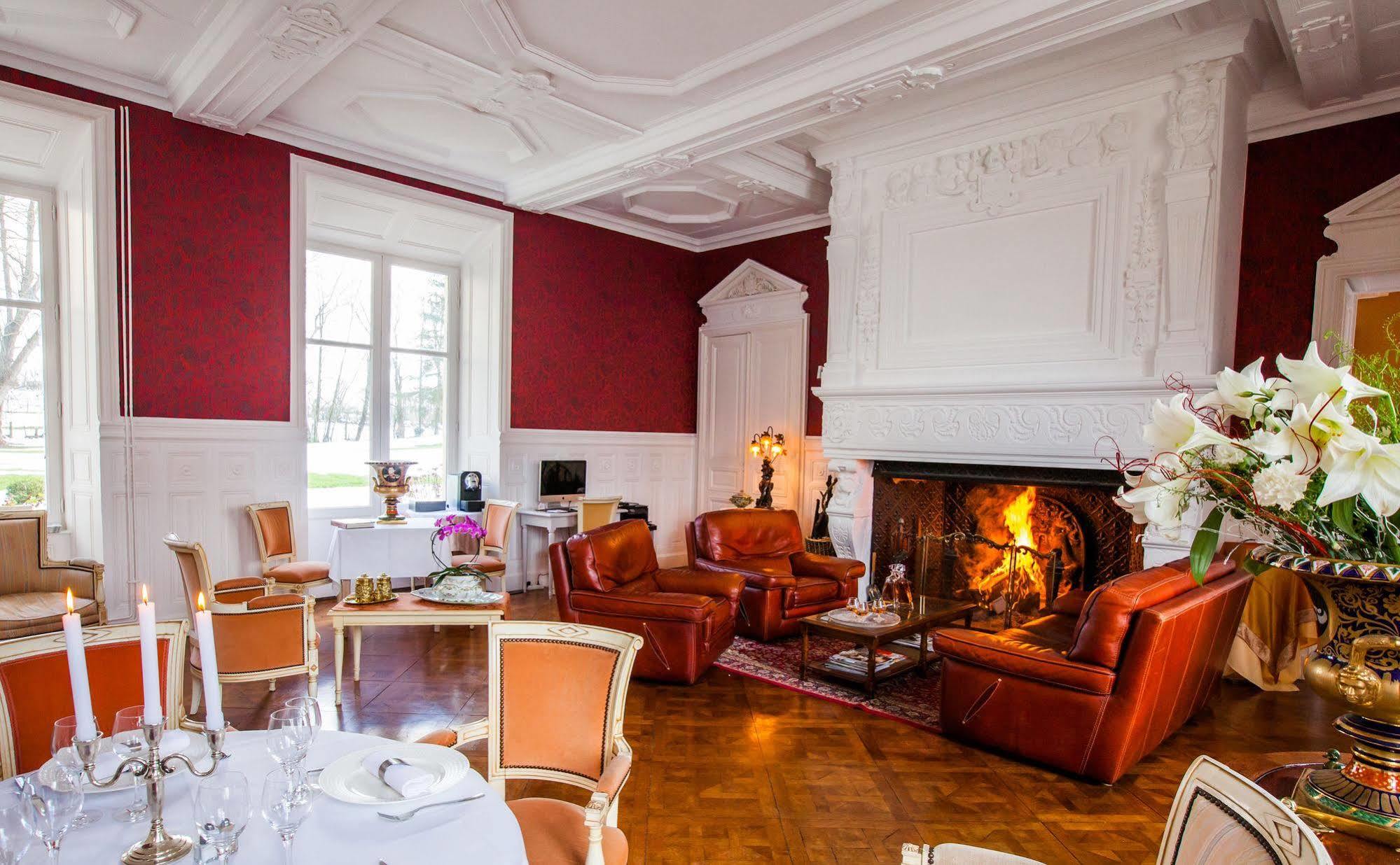 Chateau De Bellefontaine - Teritoria 4*